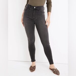 Madewell Curvy Roadtripper Supersoft Jeans in Ashmont Wash Size 27